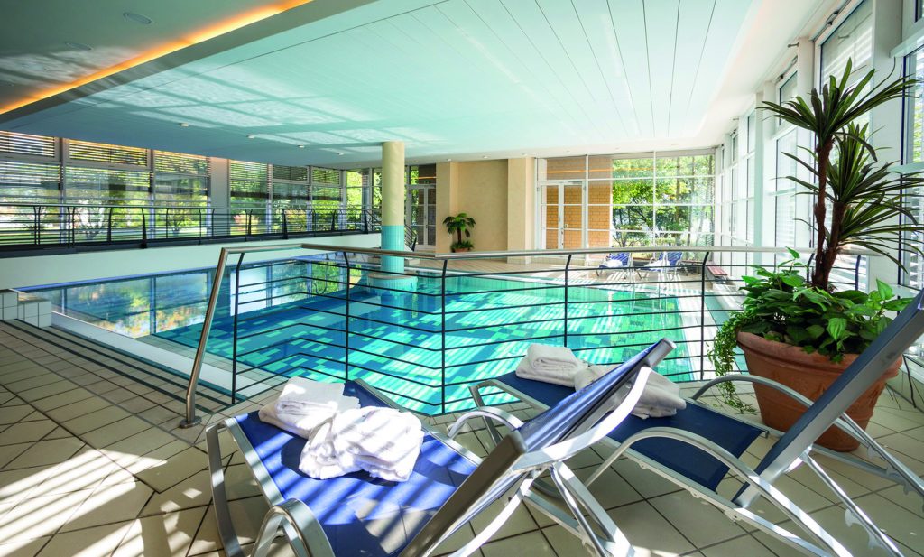 Seminaris SeeHotel Potsdam Pool